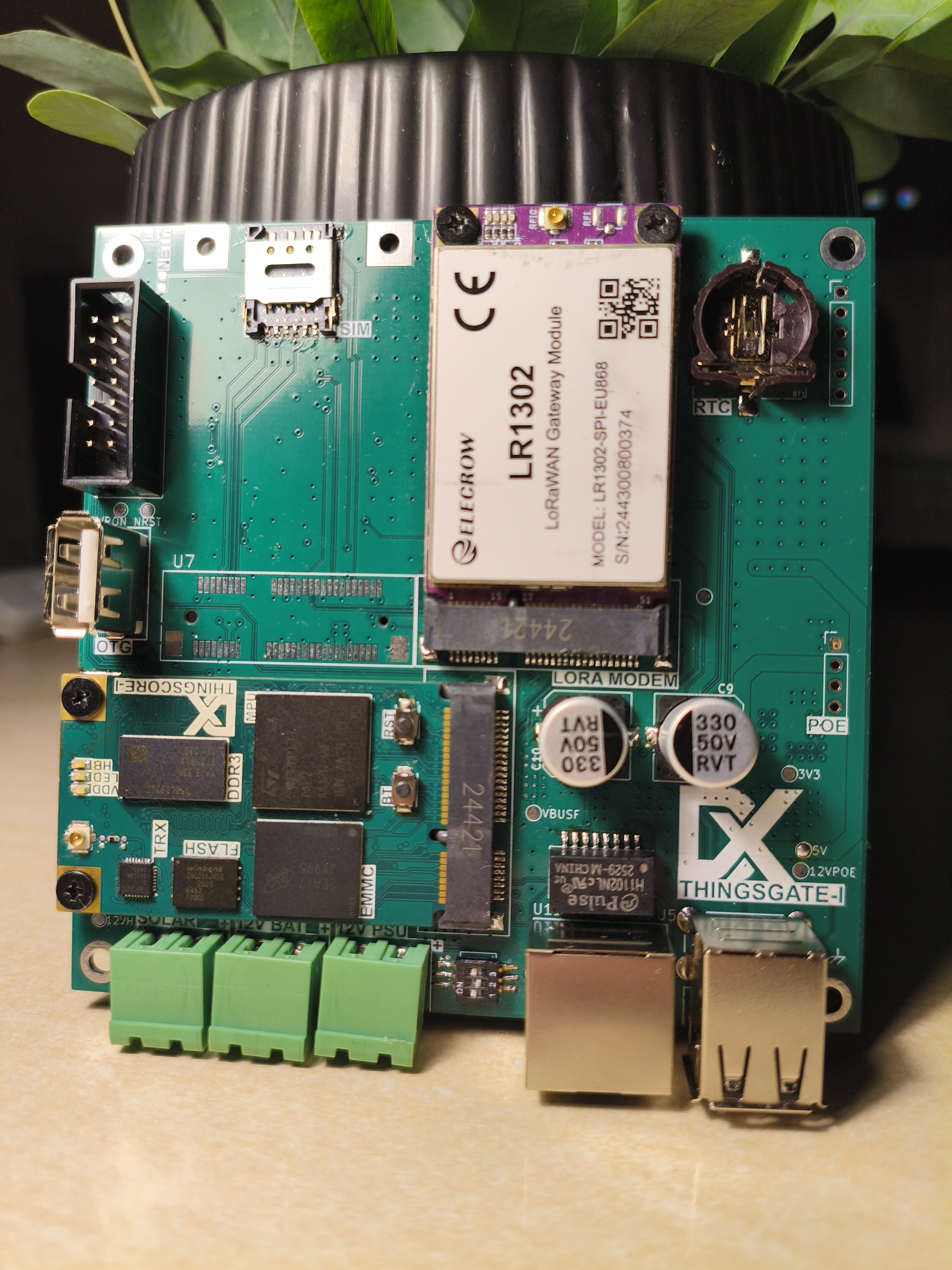 LoraWAN Gateway for IoT Applications